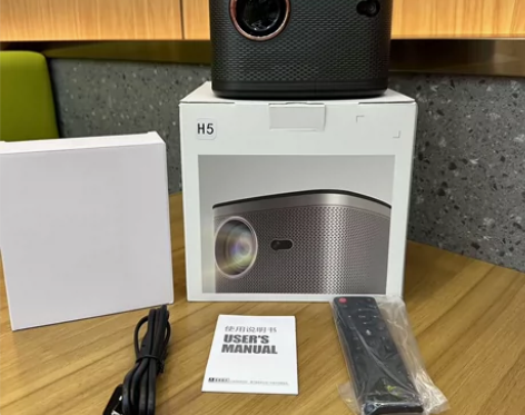极米H5投影仪 【直销】全新包邮极米H5投...