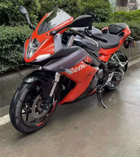 贝纳利飓风302，细节成色如图。另低价出售...