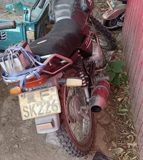 雅马哈天剑125一枪着车两块电瓶越野轮胎 ...