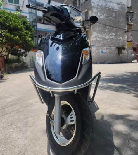 自用一手豪爵vf125，1万多公里，成色精...