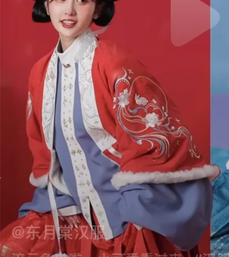 东月棠的绝版汉服三件套，因本人长胖了穿不了...