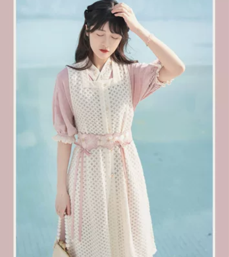 【直出】徐娇织羽集【春意花事】方领比甲改良...