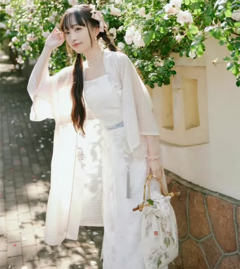 十三余小豆蔻儿[梳云掠月]天丝对襟长衫吊带...