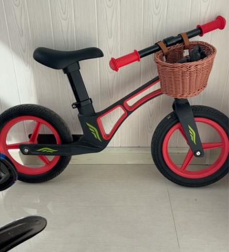 hape 平衡车，别人送孩子的礼物，不过送...