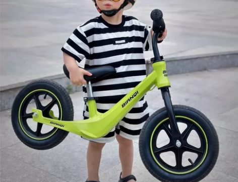 比安奇12寸平衡车滑步车2-7岁无脚踏儿童...