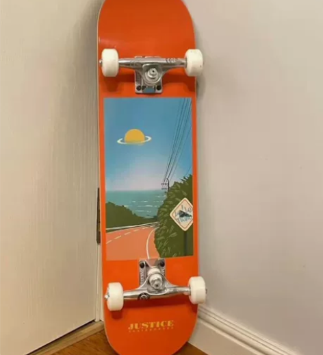 原价300多买的，急出专业滑板短板女生初学...