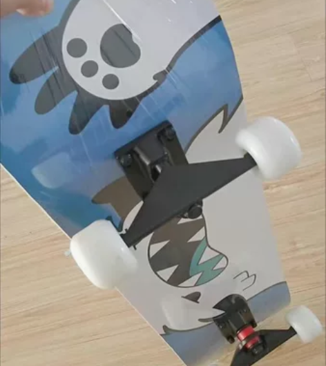 原价399买的，急出专业滑板高级配置极限动...