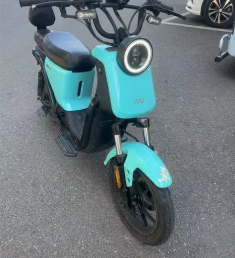 Yadea/雅迪新国标电瓶车《全新》个人自...