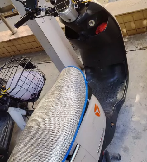 雅迪DM6升级版，刚换的雅迪专用电池。还更...