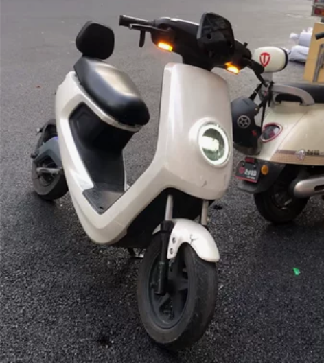 小牛m1出闲置 感兴趣的话点“我想要”和我...