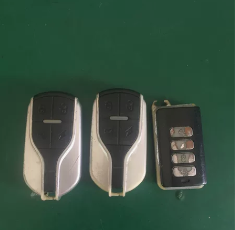 配电动车遥控器 配卷闸门遥控器 20块钱配...