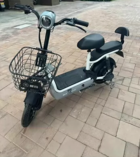 二手爱玛电动车便宜出售 五个多月的车子，可...