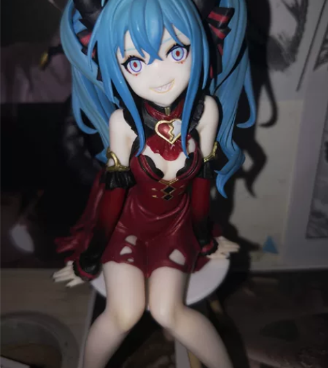 初音未来小恶魔手办，正版有盒，邮费需另拍 ...