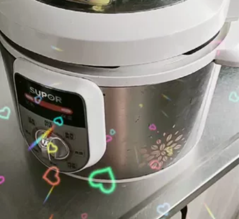 低价转让:正品苏泊尔电压力锅，只用过几次，...