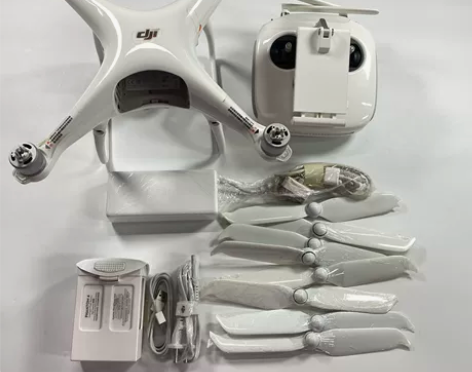 95新大疆Phantom 4 Pro v2...