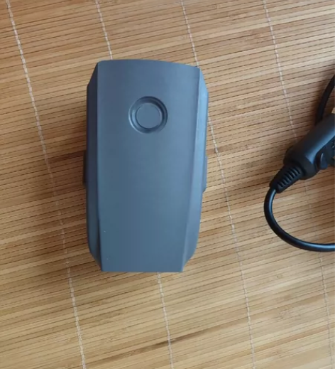 无人机飞丢出售御二配件: 1:御二电池循环...