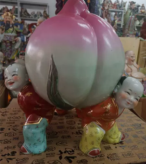 景德镇雕塑瓷厂三星扛寿桃 感兴趣的话点“我...