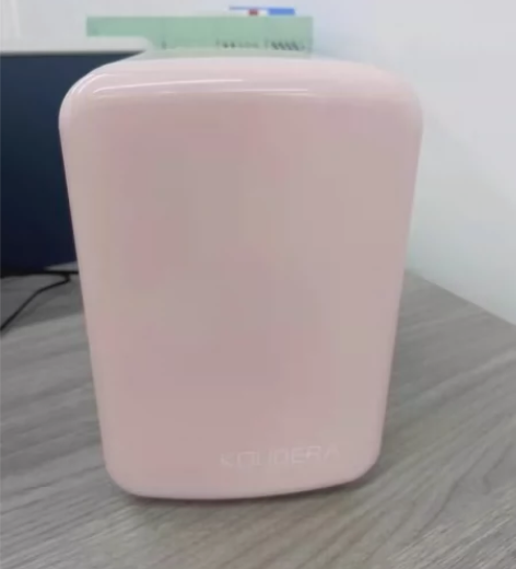 小冰箱6L,只冷藏 感兴趣的话点“我想要”...