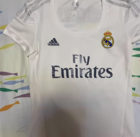 皇马球衣15-16赛季欧冠夺冠球衣，印号拉...