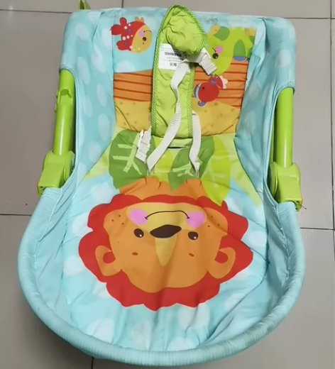 费雪摇摇椅，功能完好，九成新，50元不包邮...