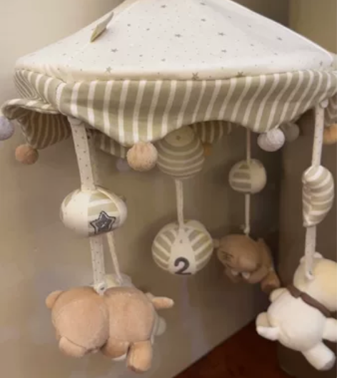 贝易床铃宝宝床头音乐旋转摇铃床上挂件新生婴...