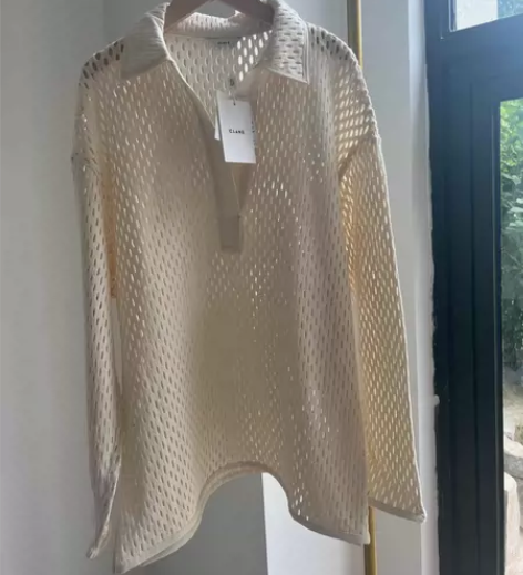 潮范儿CLANE 侧面开叉透视镂空衬领上衣...