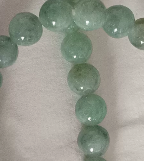 果绿缅甸翡翠A货锁骨链，便宜出，捡大漏的来...