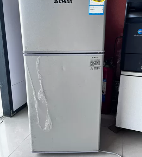 志高小型冰箱，适合二人用 感兴趣的话点“我...