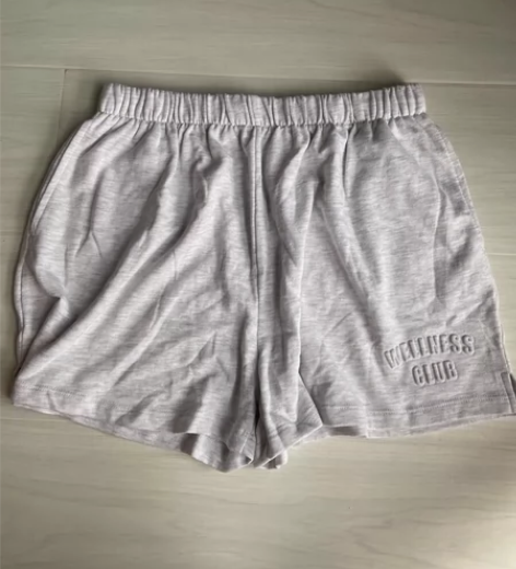 纯棉短裤，全新，男女都能穿，均码，腰围平铺...
