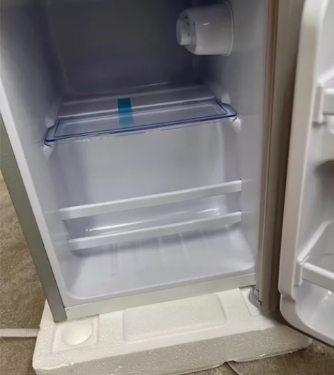 二手价格处理 美的海尔小冰箱家用小型宿舍出...